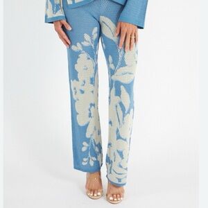 Misa Los Angeles Liam Floral Blue and White Knit Pants size M